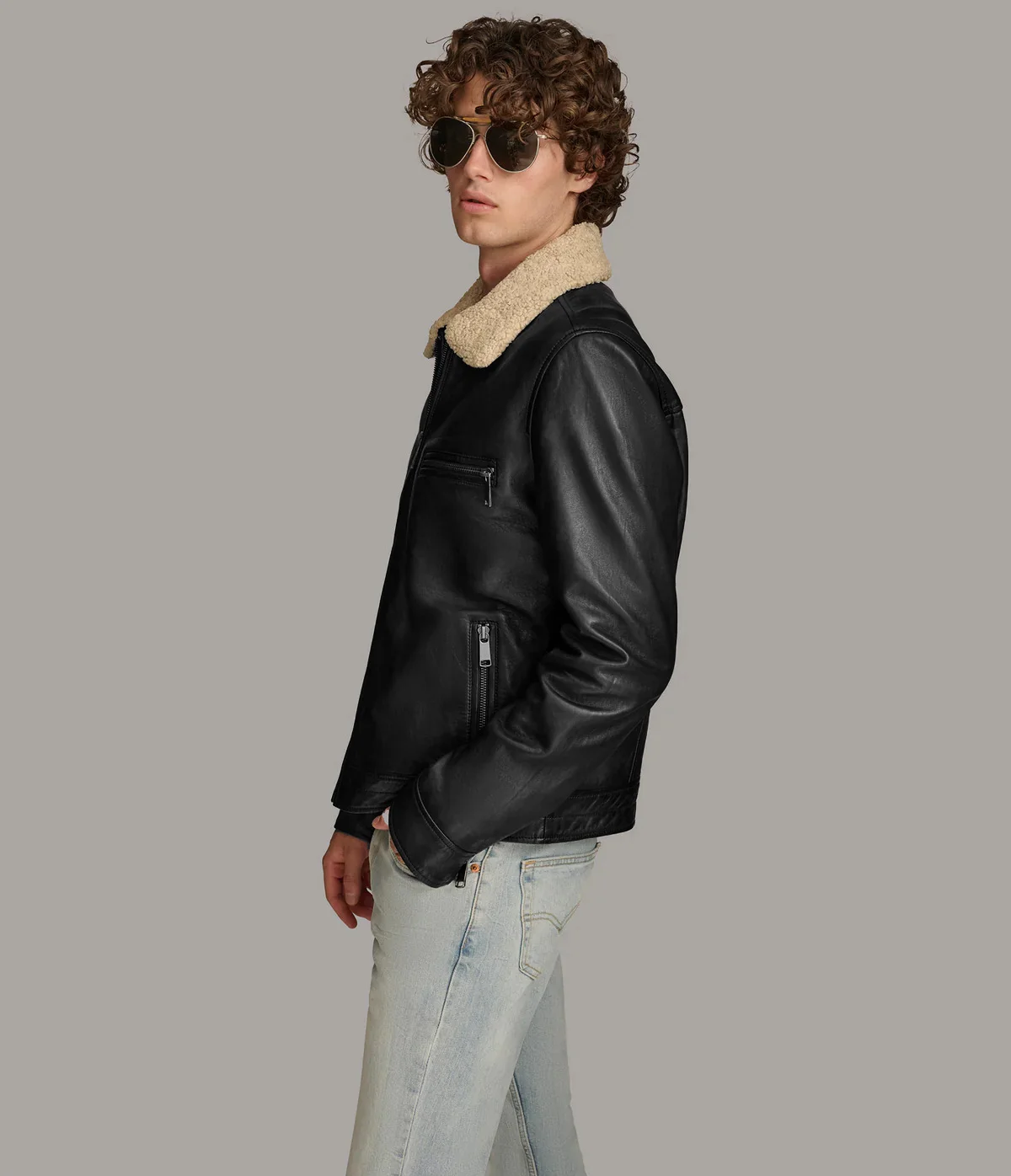 Zip-Up black leather jacket - Image 4