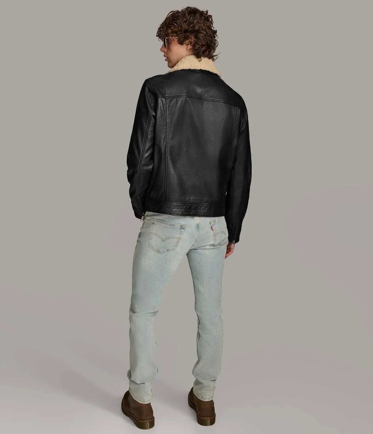 Zip-Up black leather jacket - Image 7