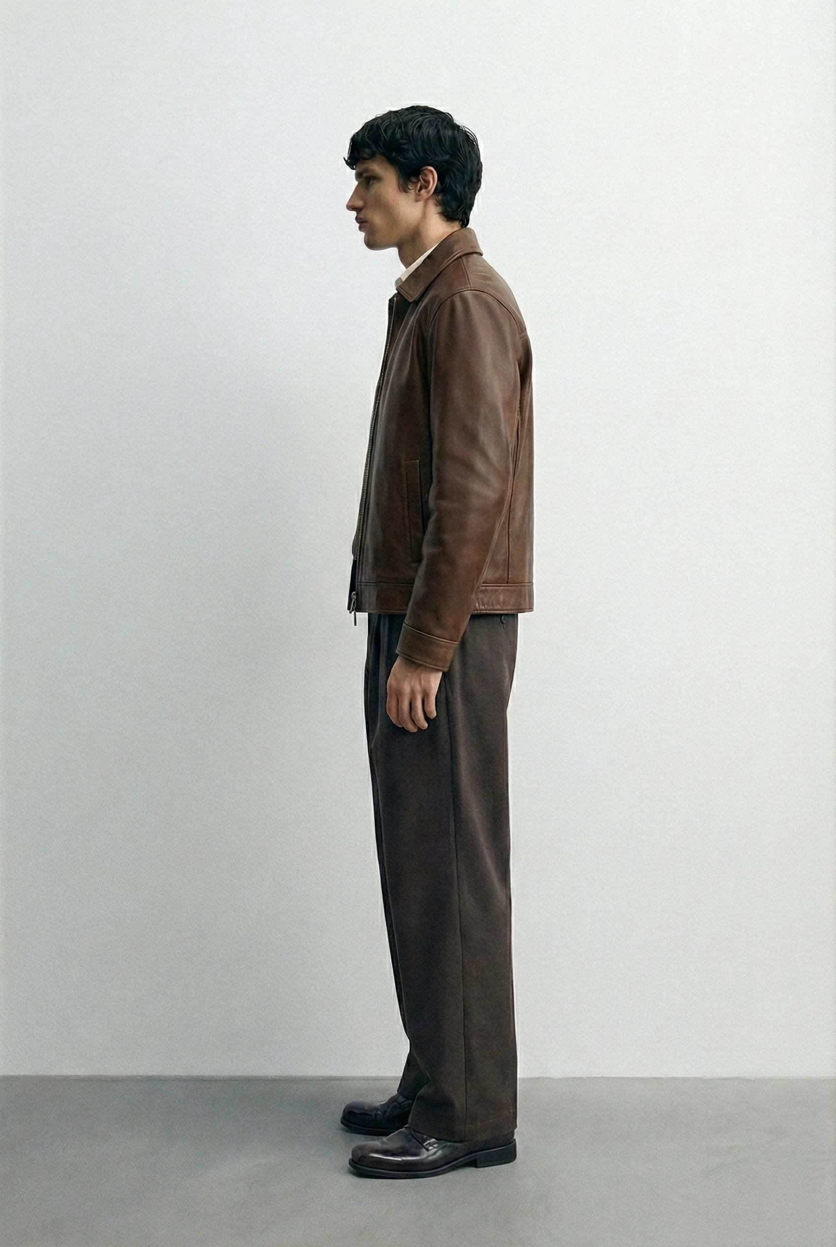 Collared brown leather jacket - Image 6