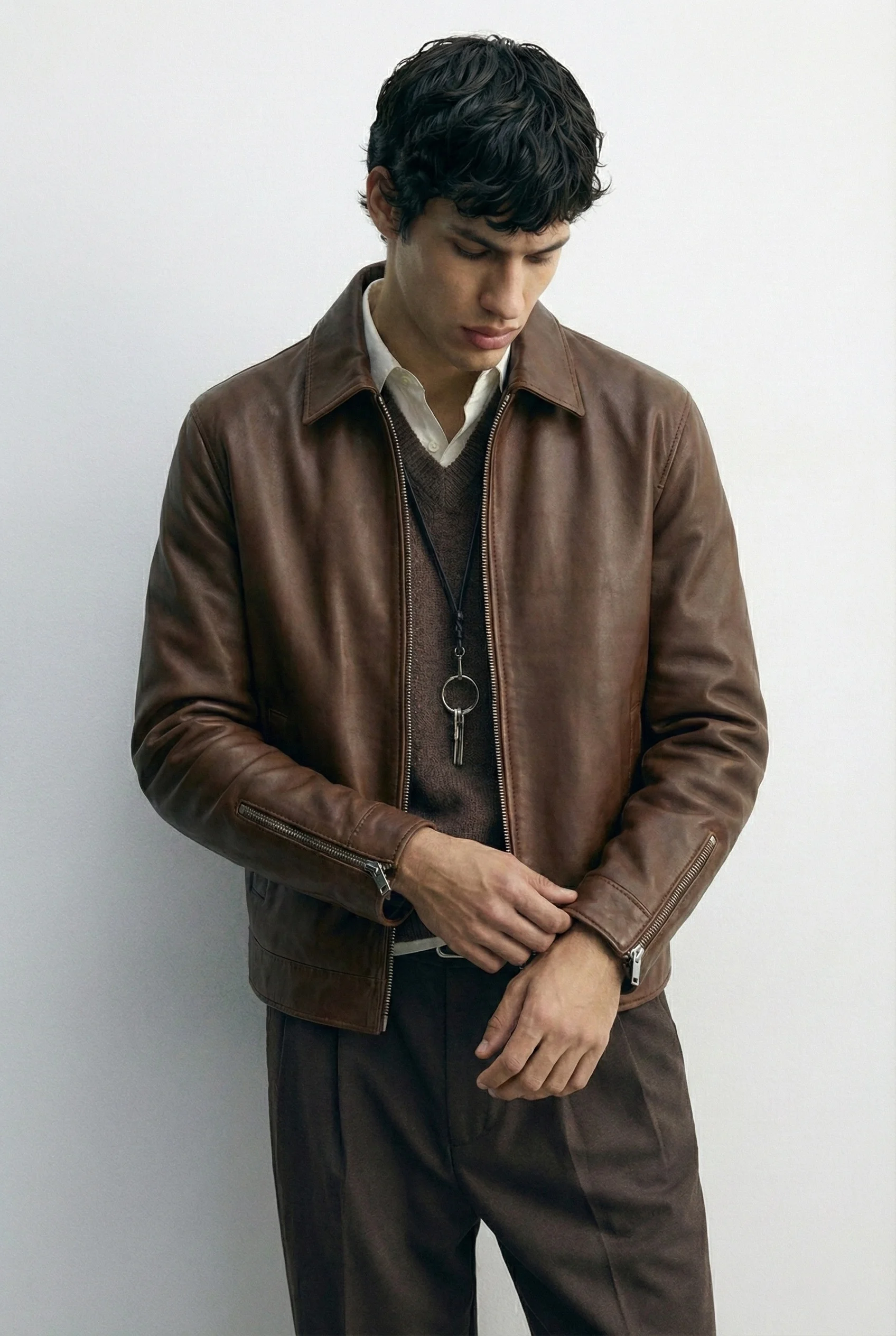 Collared brown leather jacket - Image 4